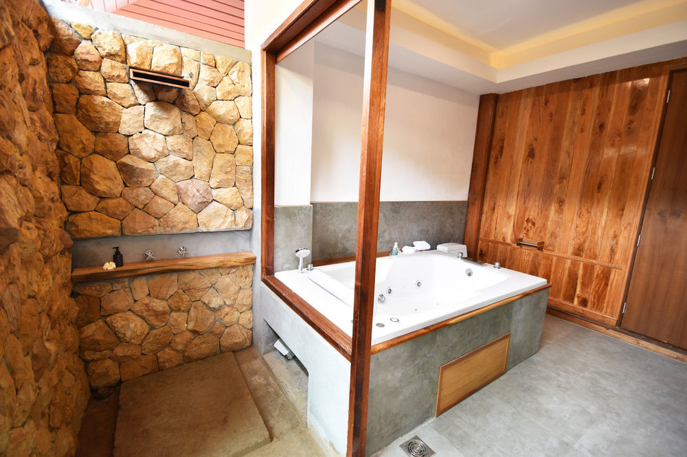 The Nine Thipthara Klongson Resort Ban Nong Thale Exterior photo
